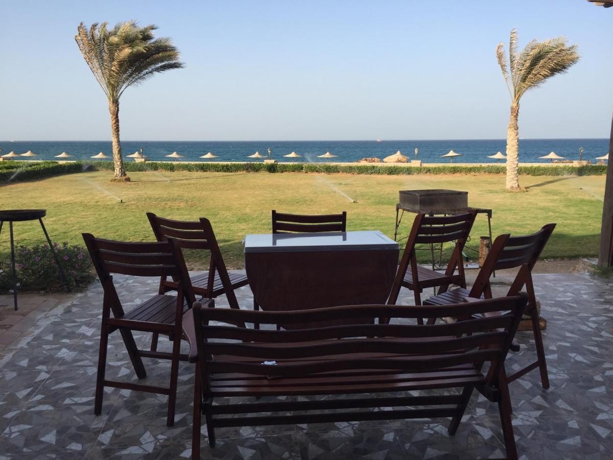 Beach Front Chalet Ain Sukhna Exterior photo